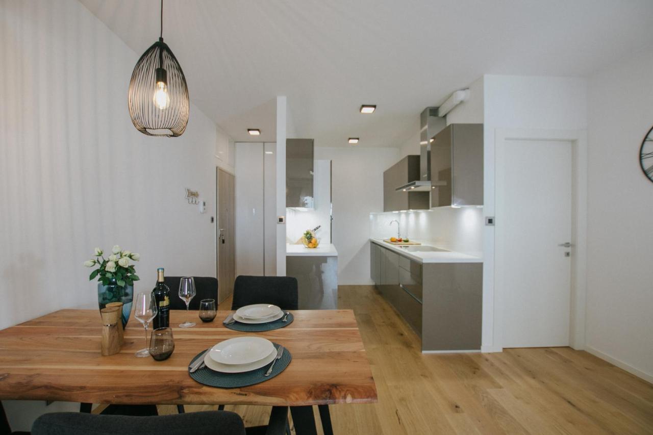 Apartment Sea Villa 5 สปลิท ภายนอก รูปภาพ